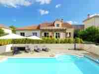 Location maison indépendante vacances Ecuras - rouzède