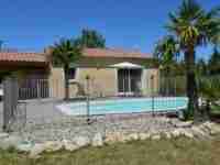 Location maison indépendante vacances Sampzon