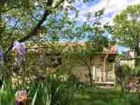 Location maison indépendante vacances Saint-pierre-de-colombier