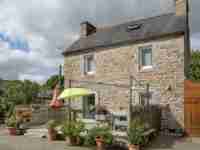 Location maison indépendante vacances Plouneventer