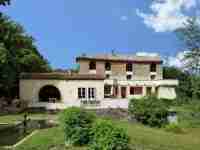 Location maison indépendante vacances Les mages