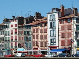 Bayonne