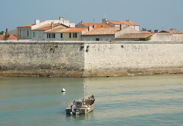 L'île d'Aix avec ses remparts