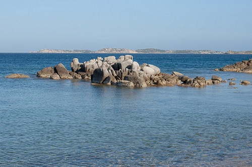 L'île de Lavezzo au large de Bonifacio