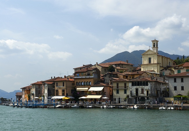 Monte Isola Village (Montisola in italiano)