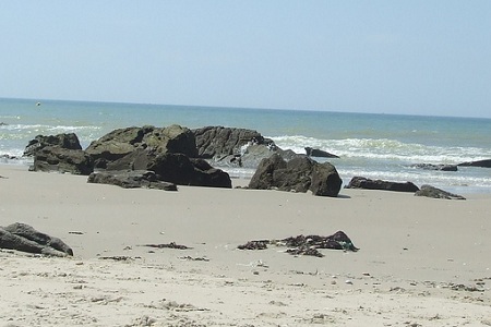 La plage avec ses rochers d'Equihen