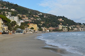 Plage sable Alassio Italie