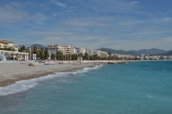 Plage de Nice à proximité de l'aéroport - Plage du Carras