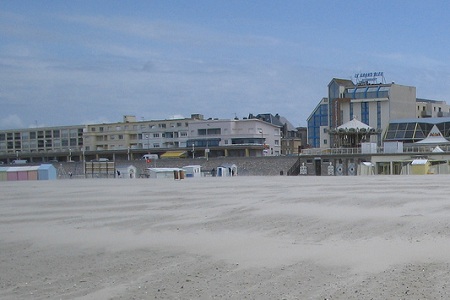 La plage et les cabanes de plage de Berck