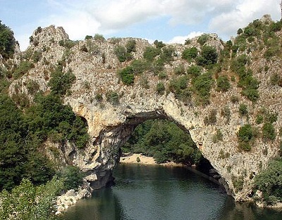 pont-arc-gorges-ardeche