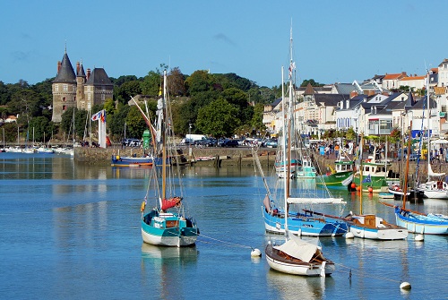 Pornic avec son port et son château en Vendée