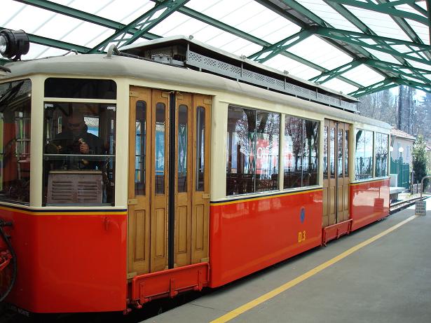Train à crémaillière de Turin pour accéder à la cathédrale Superga