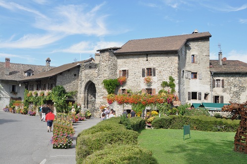 Yvoire: l'un des plus beaux villages de France et du lac léman